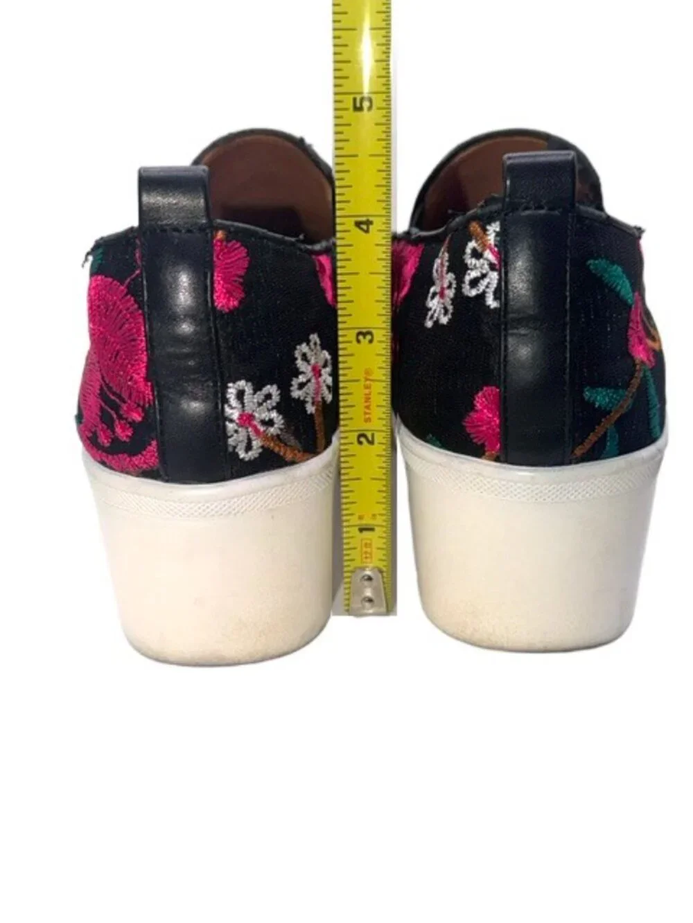 Golo Vivian Floral Embroidered Platform Slip-On Sneakers Black Size 8